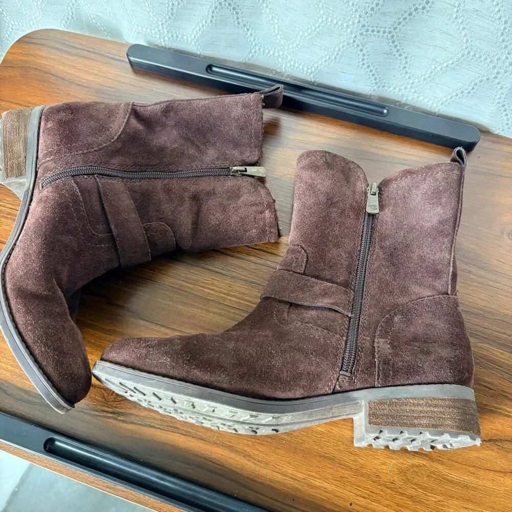 Easy Spirit 9 Brown Suede Leather Boots Hippie Mountain Chic Boho Fall Casual